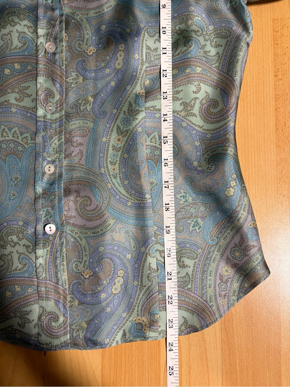 Lafayette 148 New York 100% Silk Light Blue & Sea Foam Paisley Button-Down Shirt - Picture 10 of 10